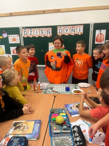 574856116_1306442897947317_557150635698517435_n