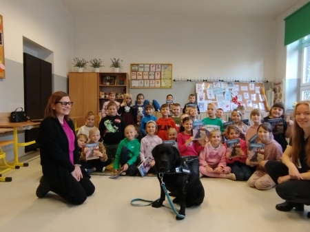 Warsztaty edukacyjne Fundacji Labrador pt: Zawód: pies asystujący