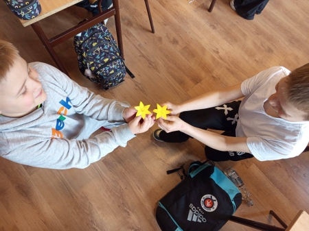 Źonkilie - symbolu walk w getcie warszawskim 